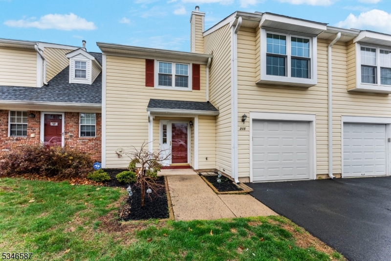 215 Haworth Pl