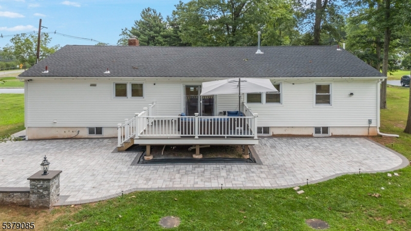 9 Woods Rd