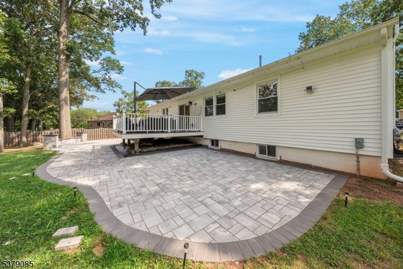 9 Woods Rd