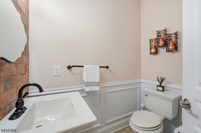 3 Torbet Rd