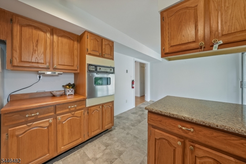 6 Concord Dr