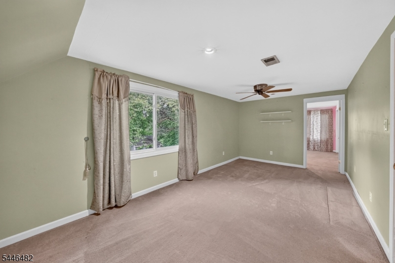 6 Concord Dr