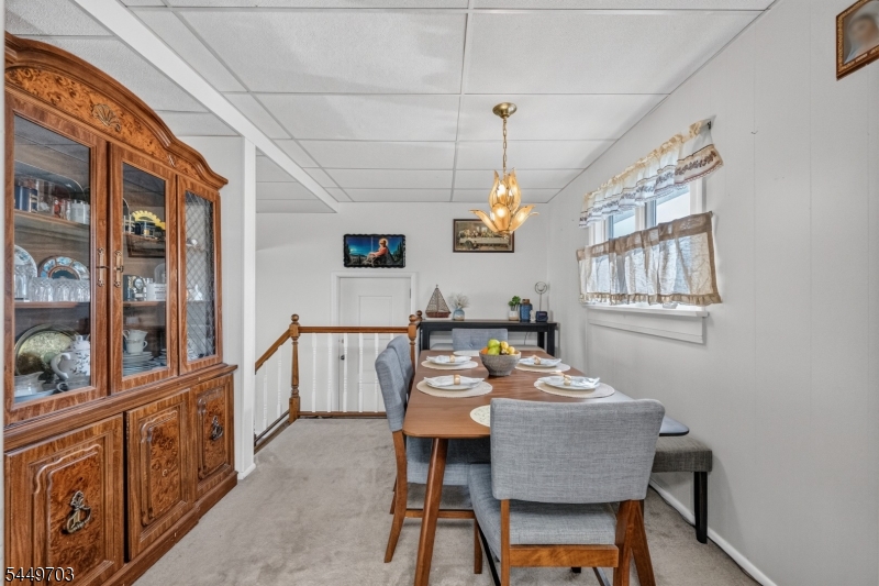 10 Frances Rd