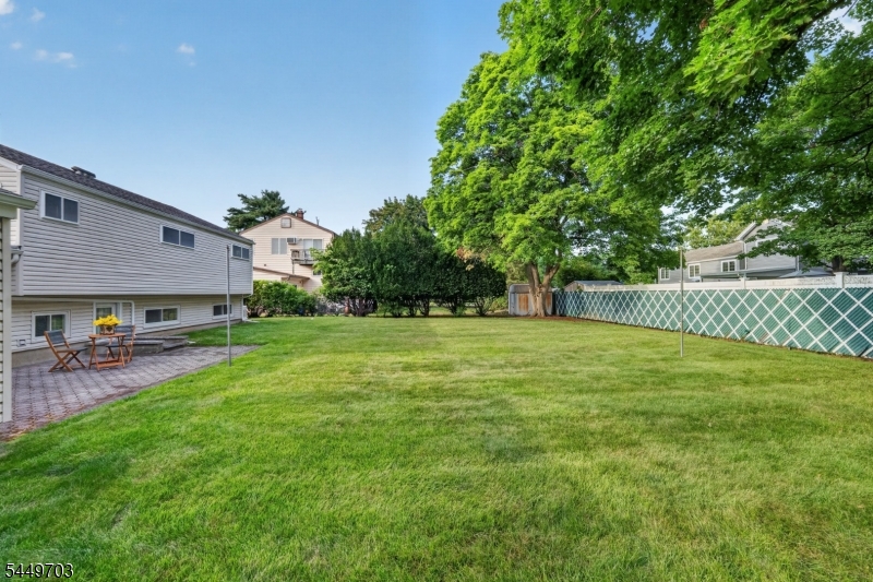 10 Frances Rd