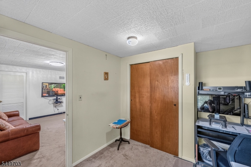 10 Frances Rd