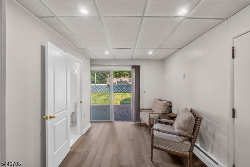 10 Frances Rd