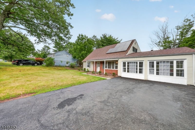 6 Concord Dr