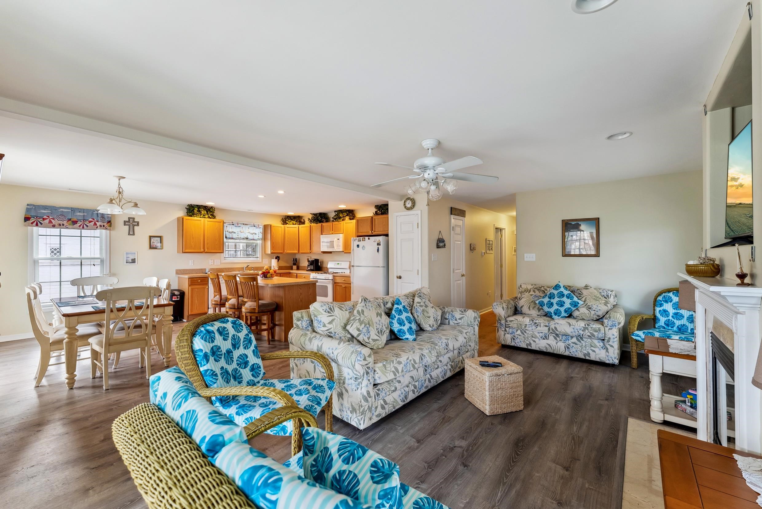 212 E Baker Avenue Unit: A