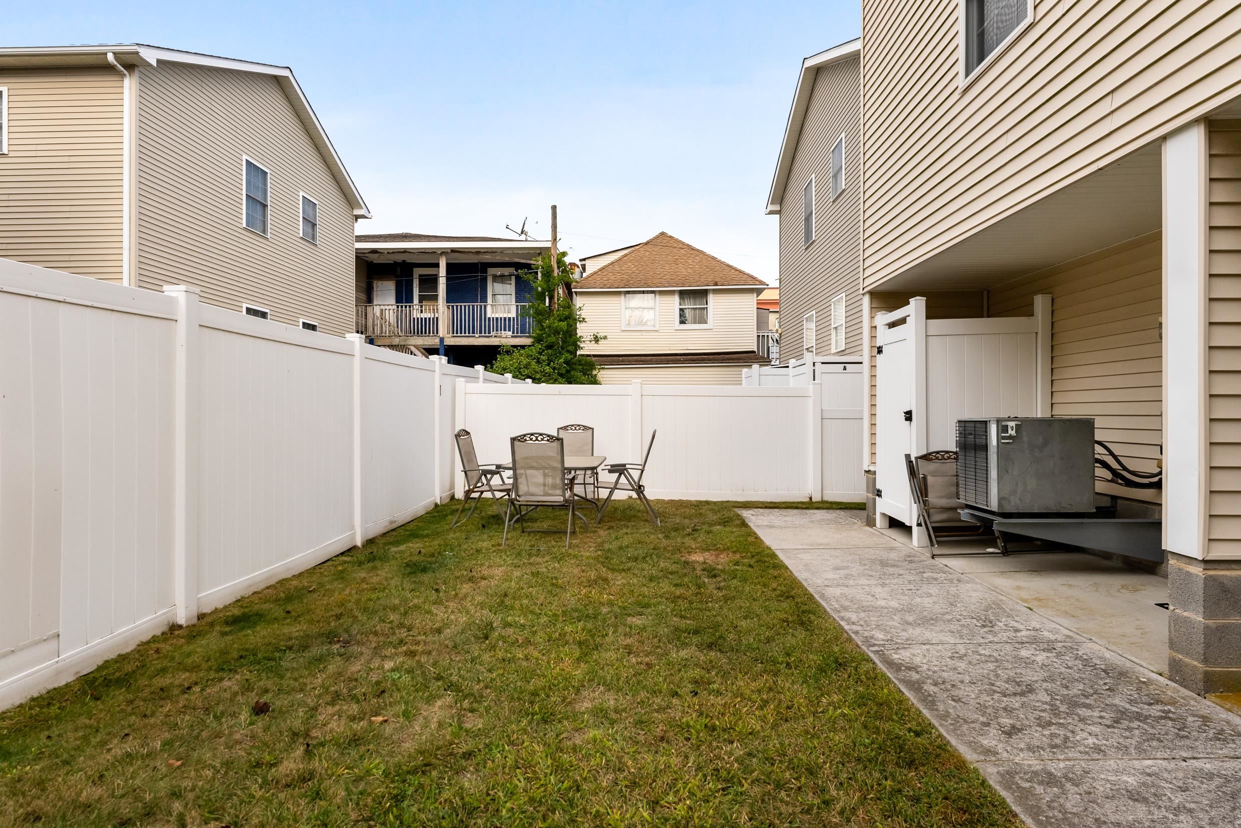 212 E Baker Avenue Unit: A
