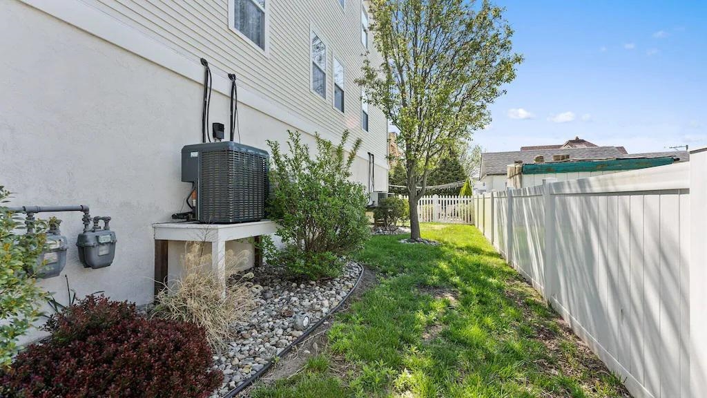 120 E Maple Avenue Unit: 1A