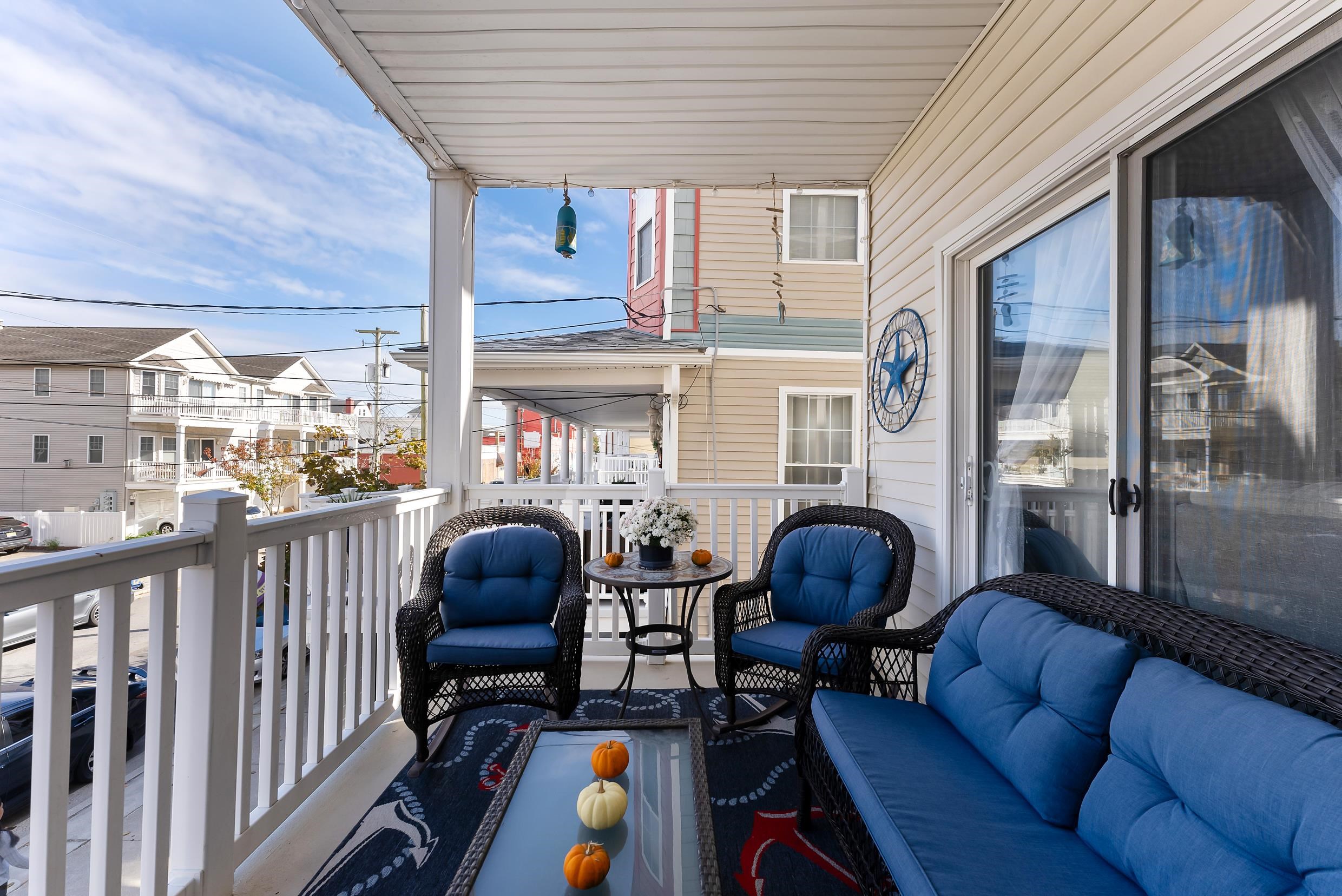 120 E Maple Avenue Unit: 1A