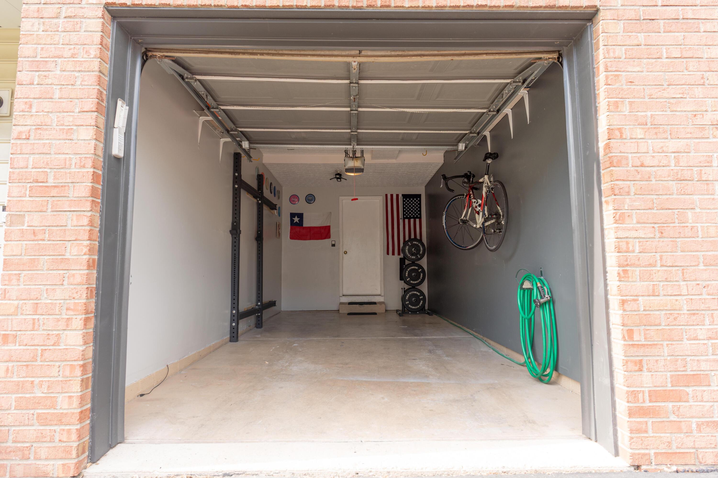 900 Philadelphia Drive, 22C