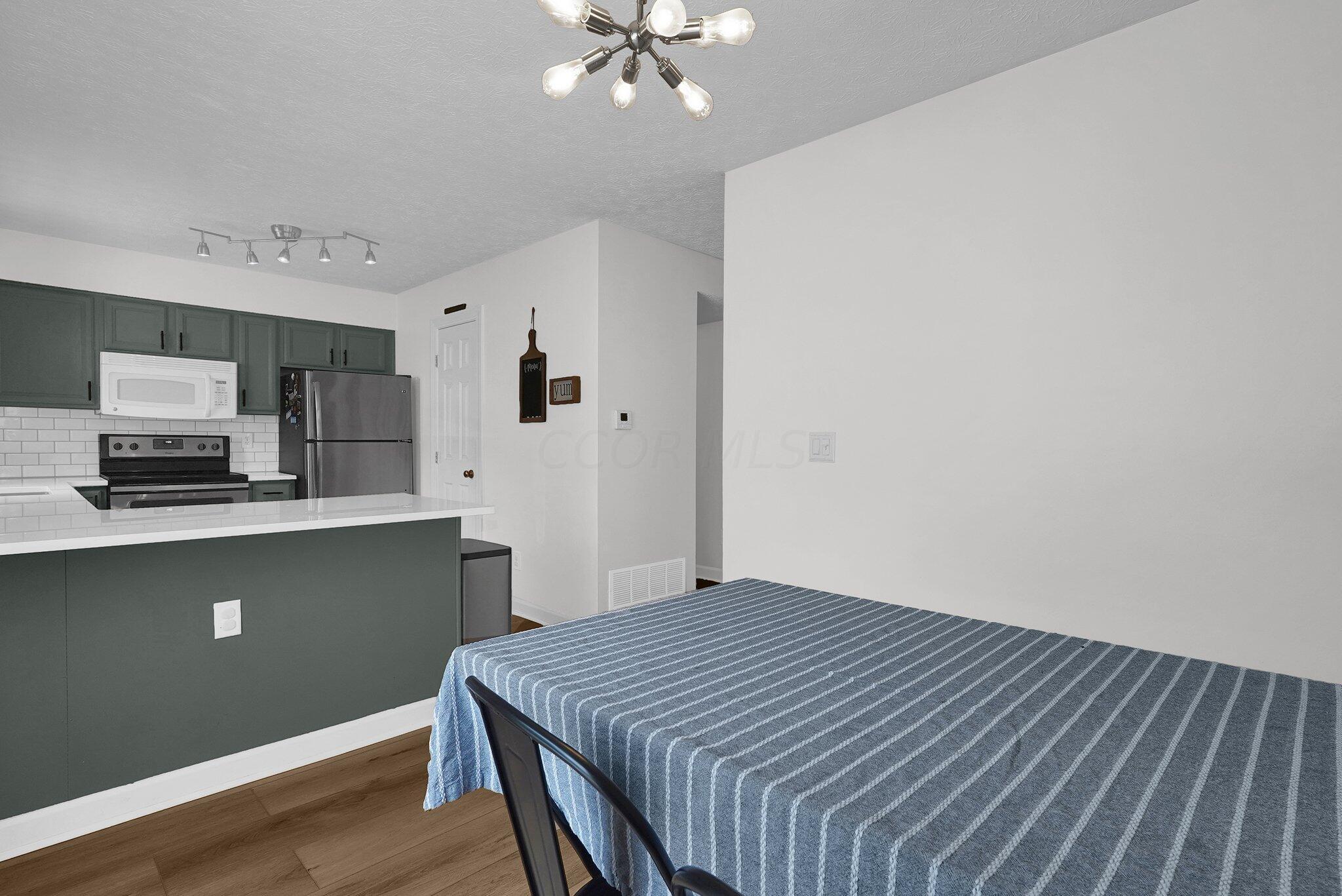 900 Philadelphia Drive, 22C