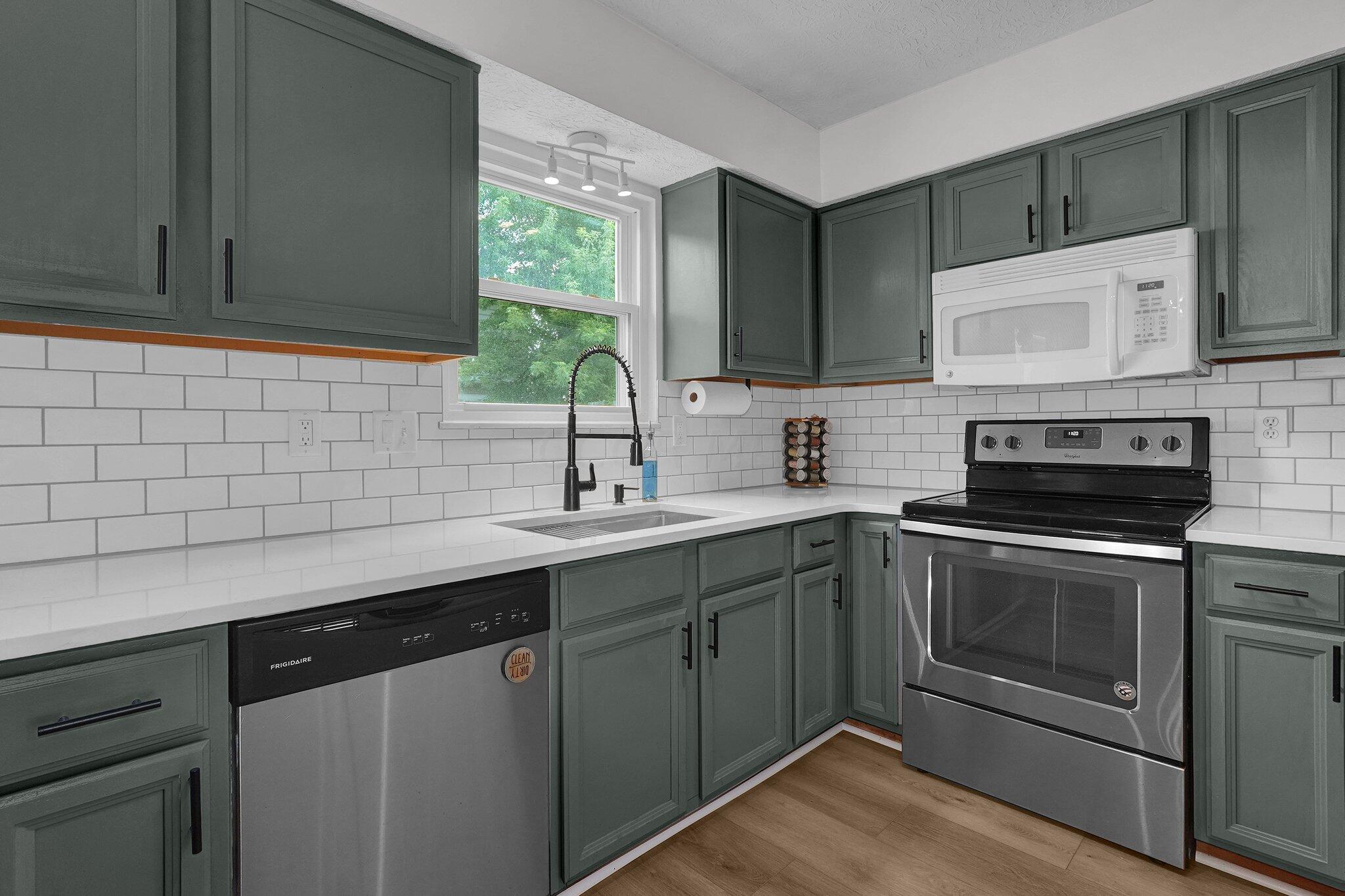 900 Philadelphia Drive, 22C