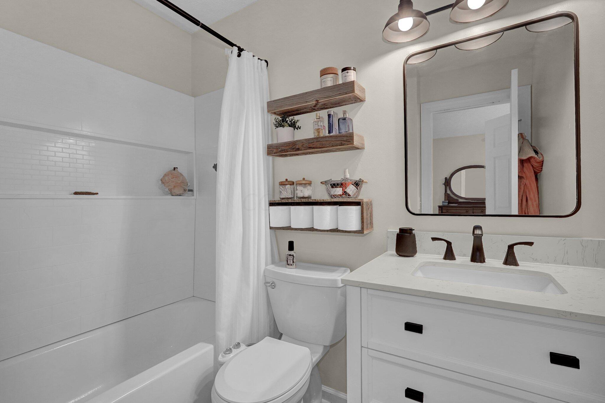 900 Philadelphia Drive, 22C