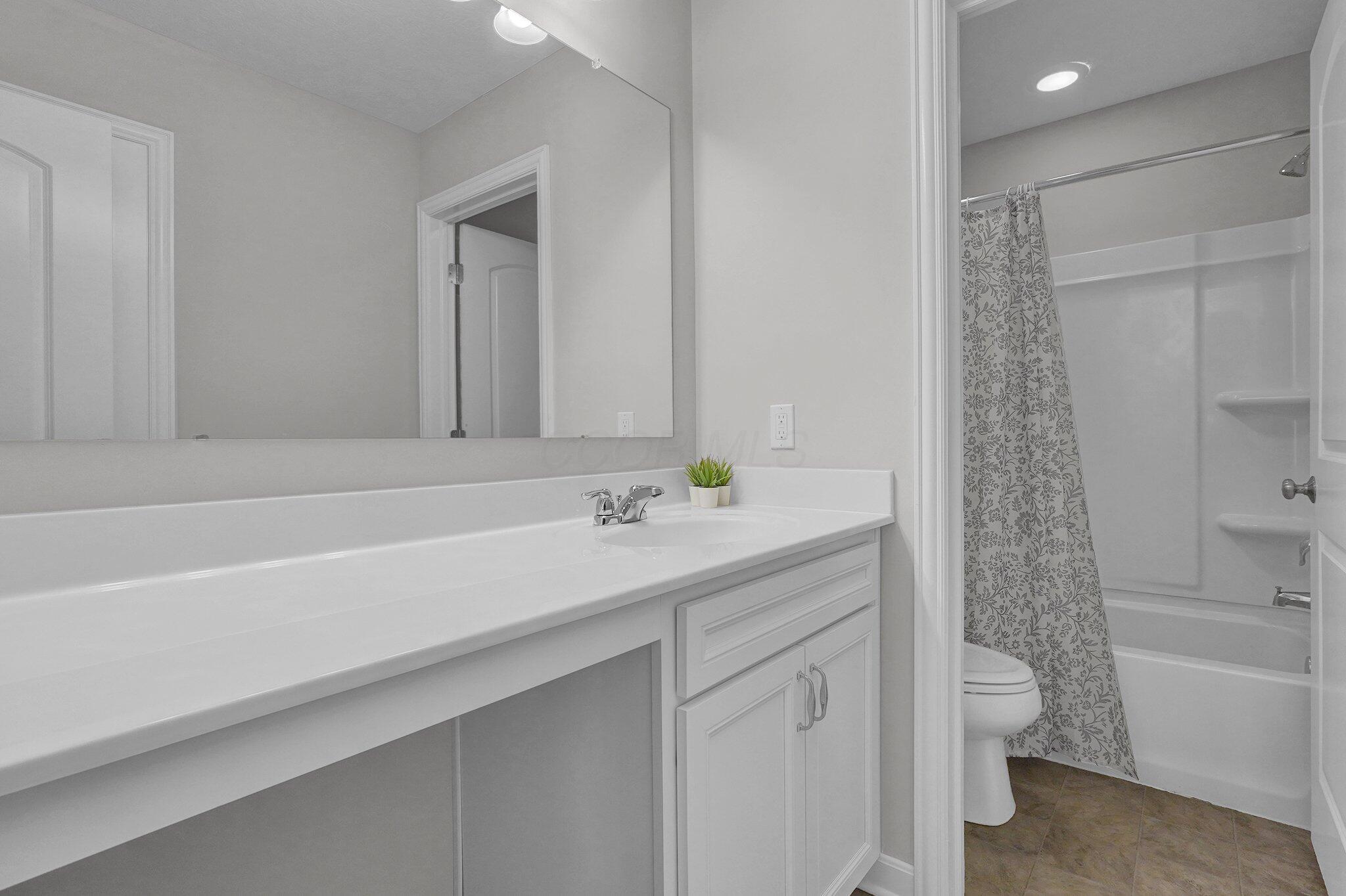 6855 Valkenier Parkway