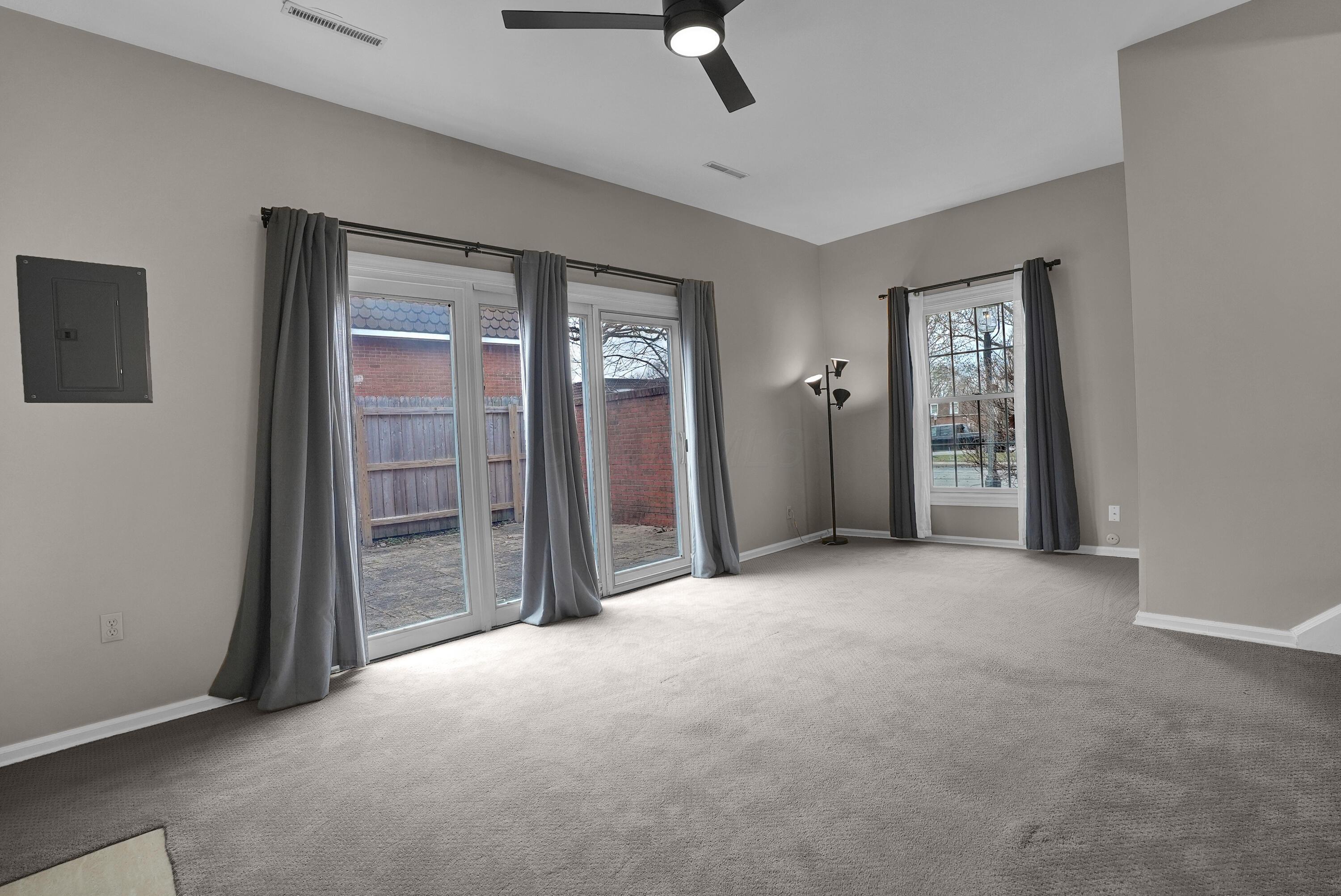 2799 Chateau Circle, 52