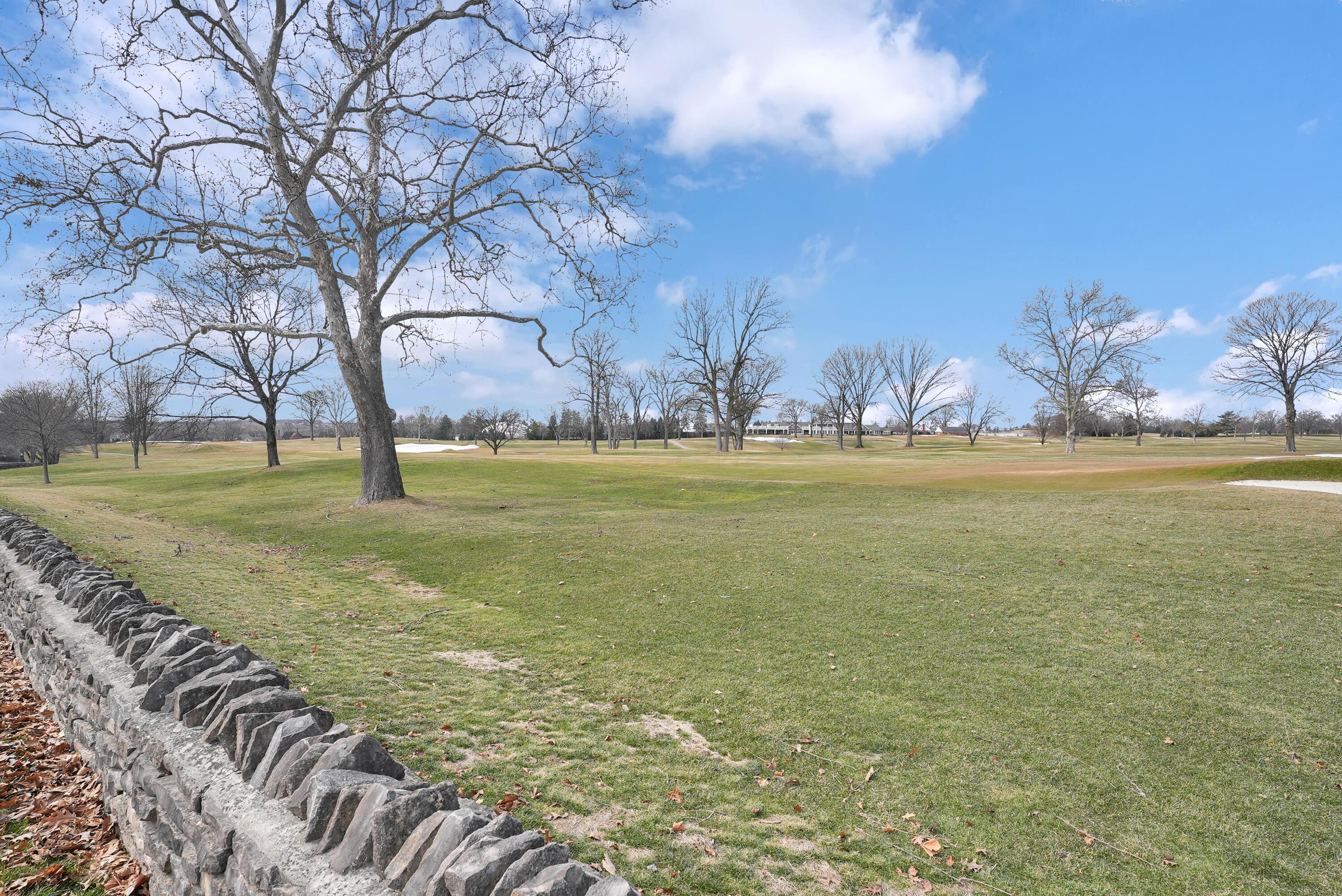 2799 Chateau Circle, 52