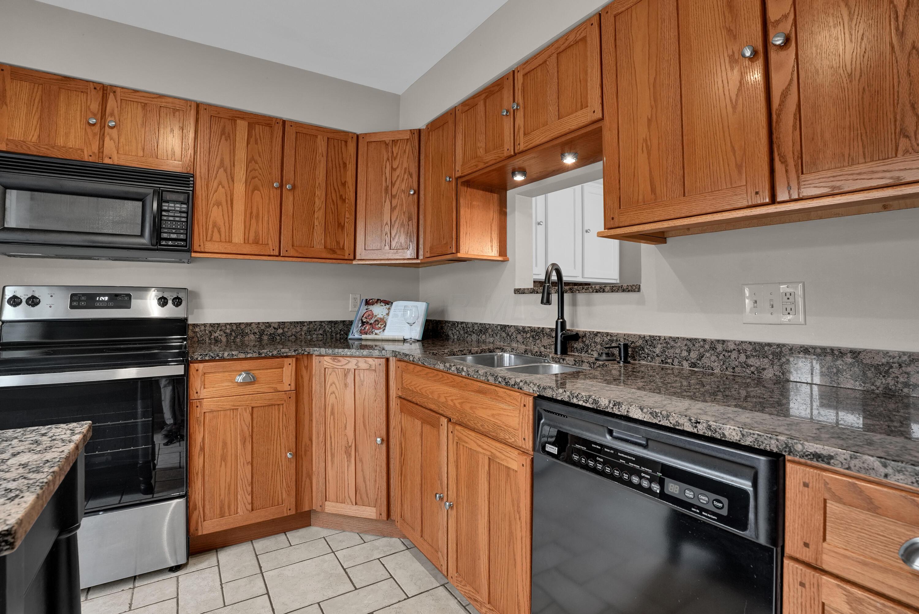 2799 Chateau Circle, 52