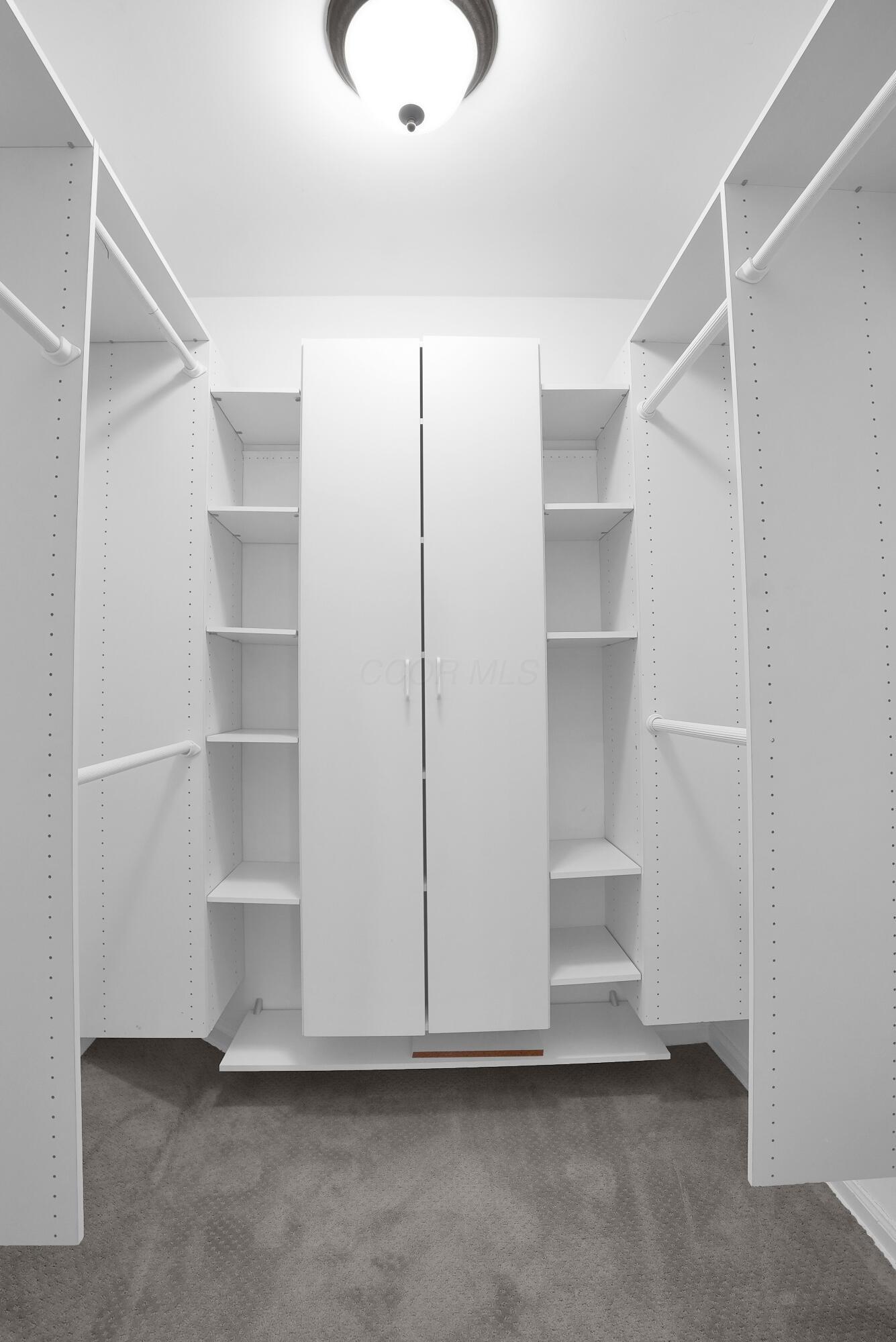 2799 Chateau Circle, 52