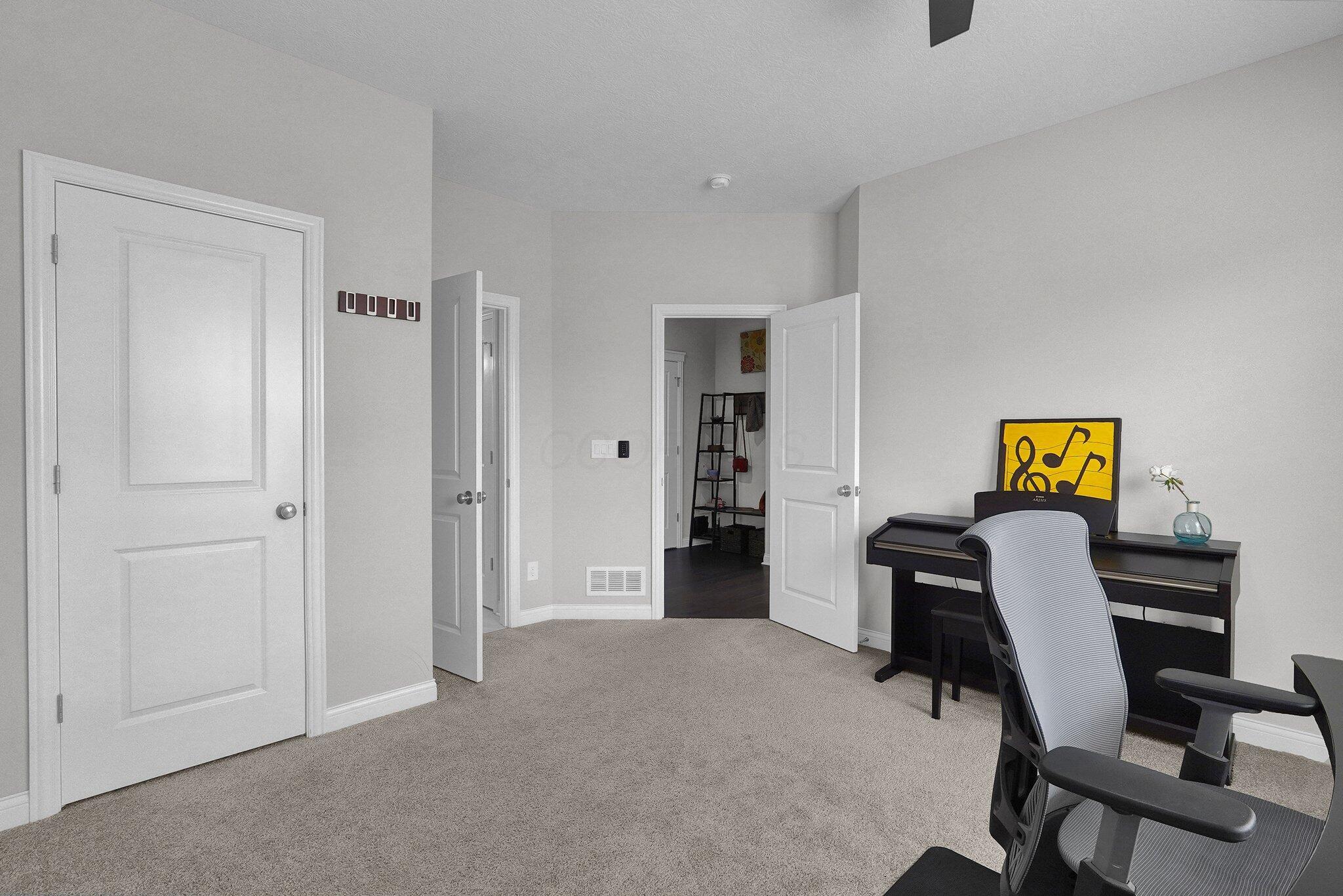 7730 Foxhound Drive