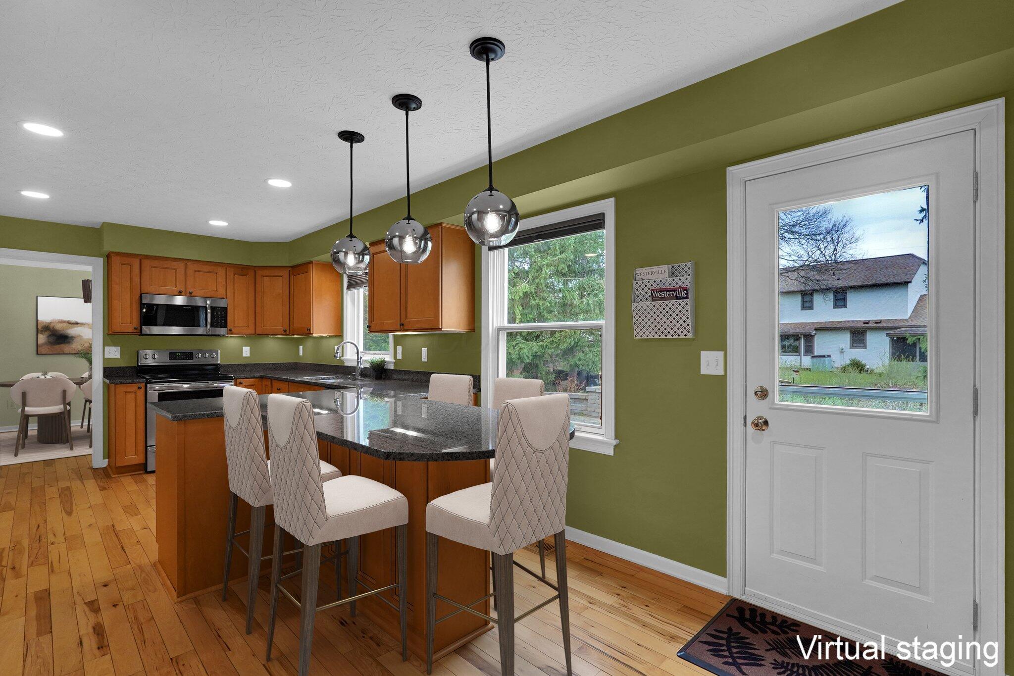 882 Helenhurst Court