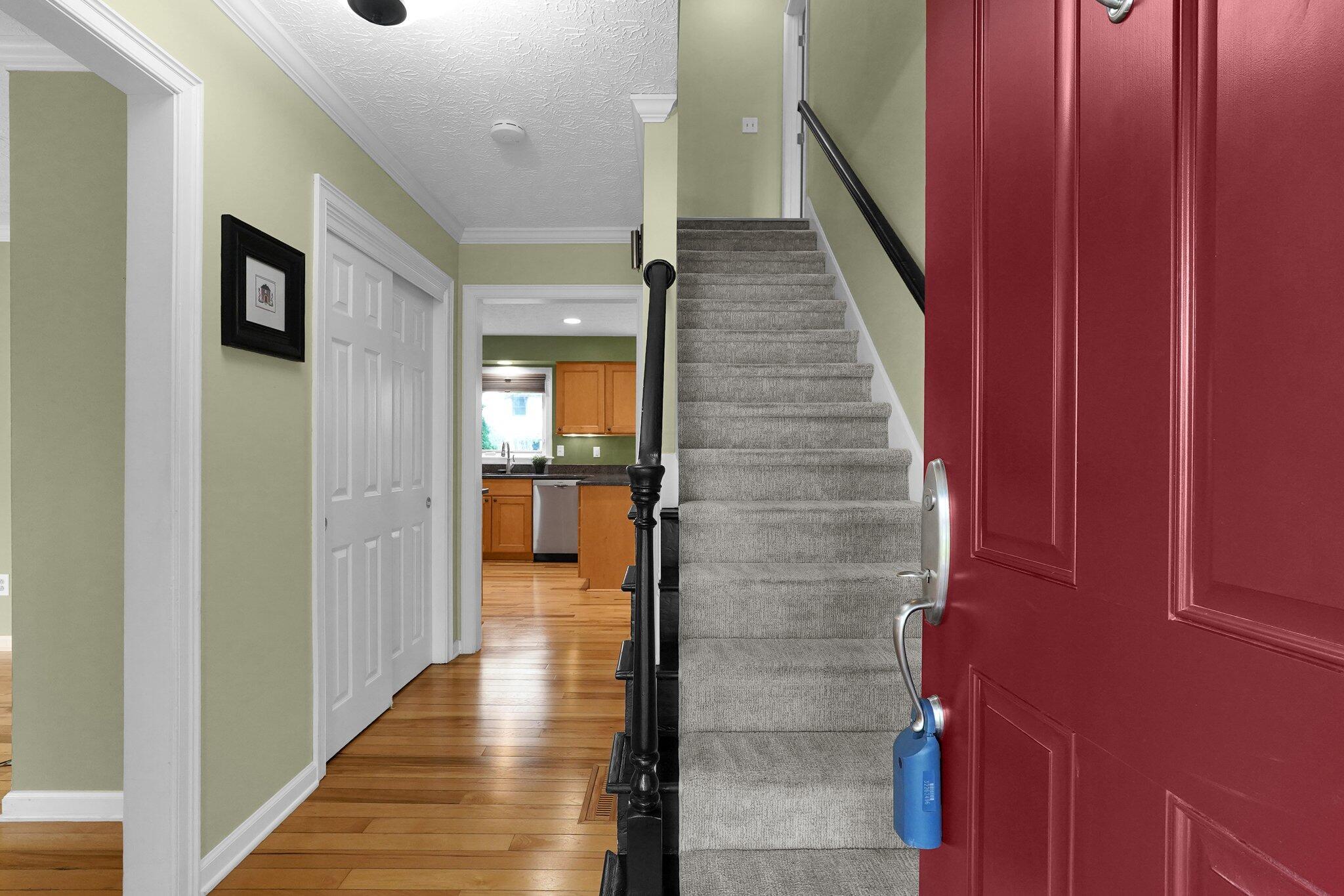 882 Helenhurst Court