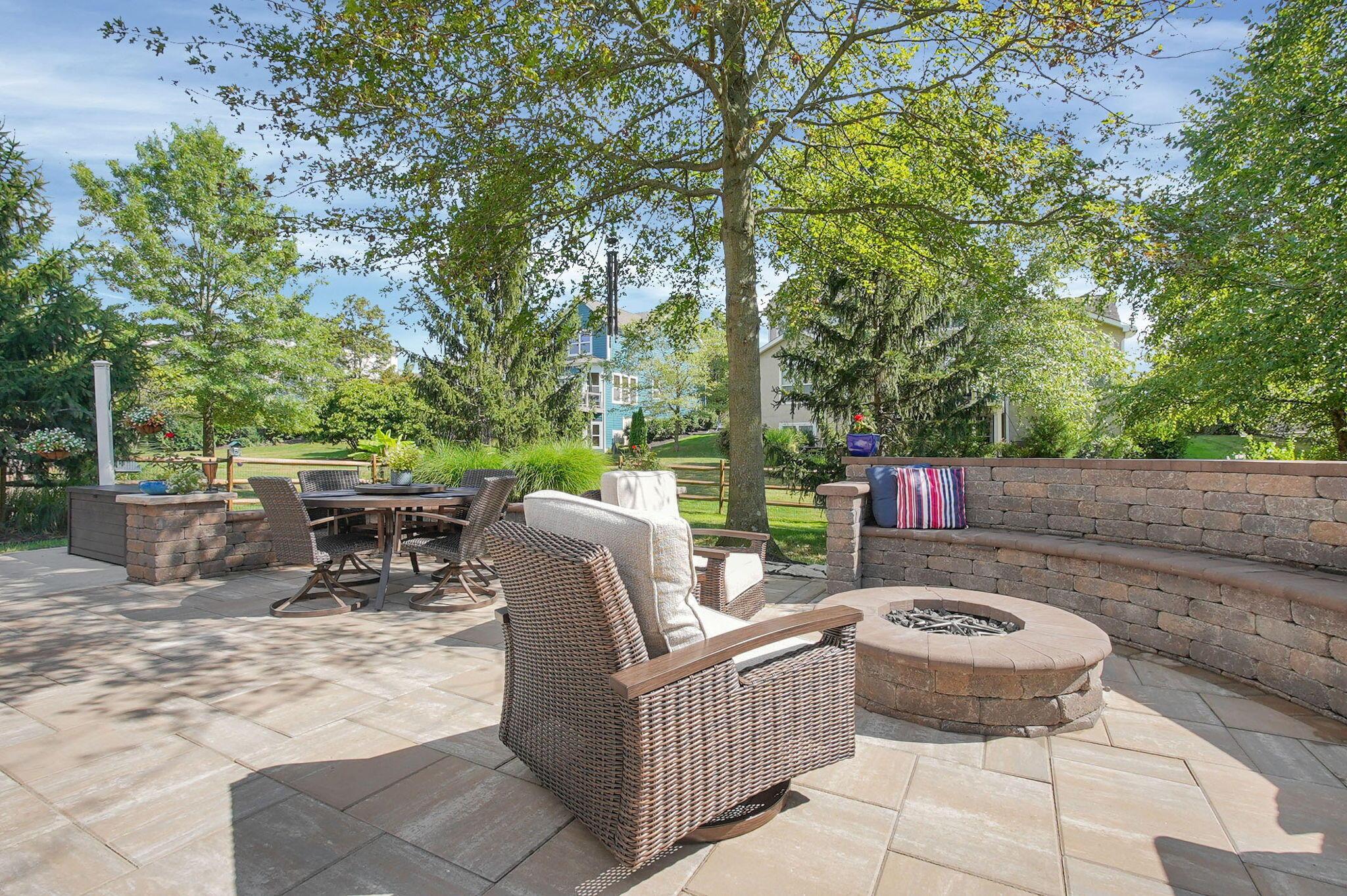 6428 Fox Hollow Drive