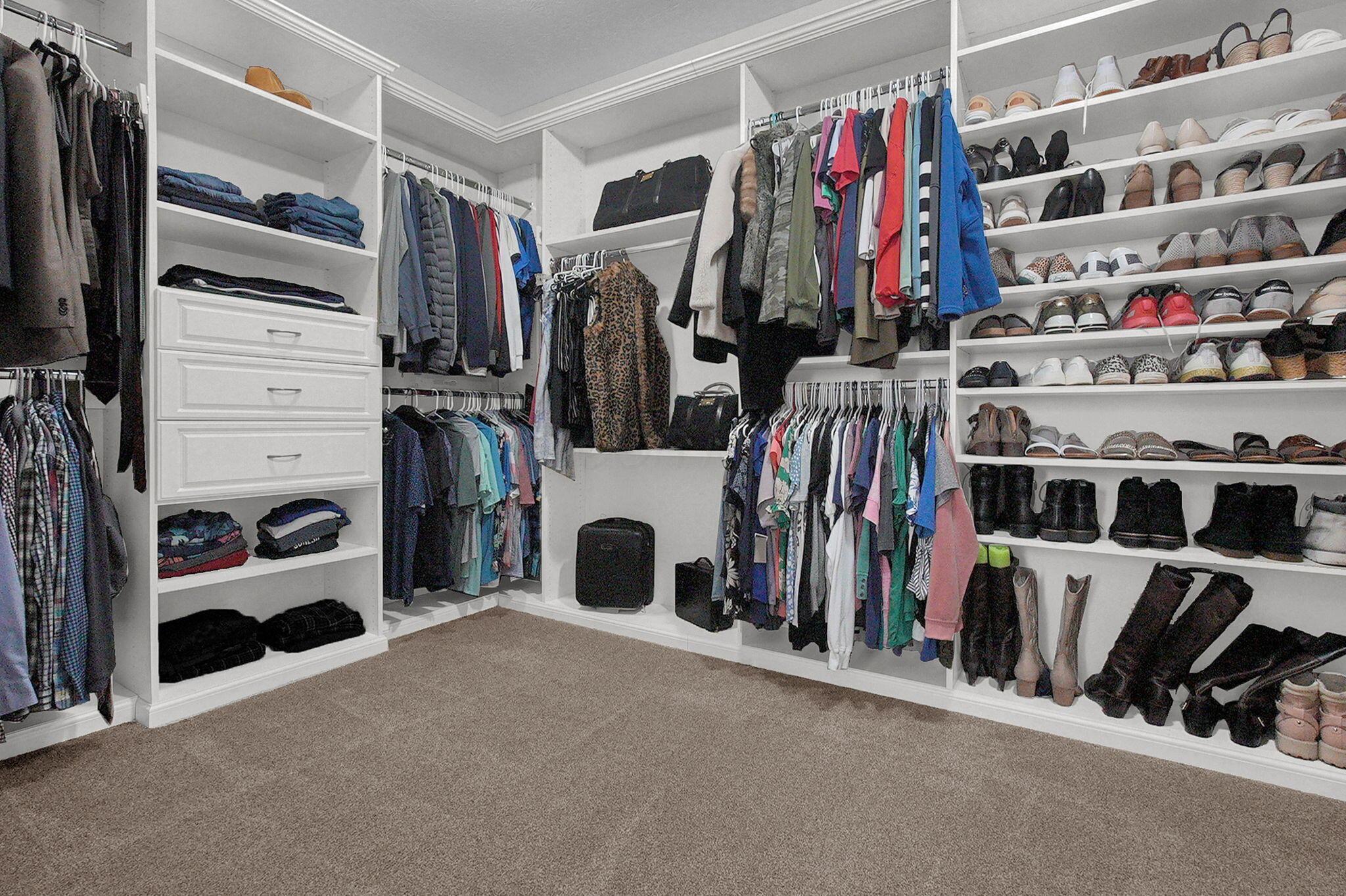 6428 Fox Hollow Drive