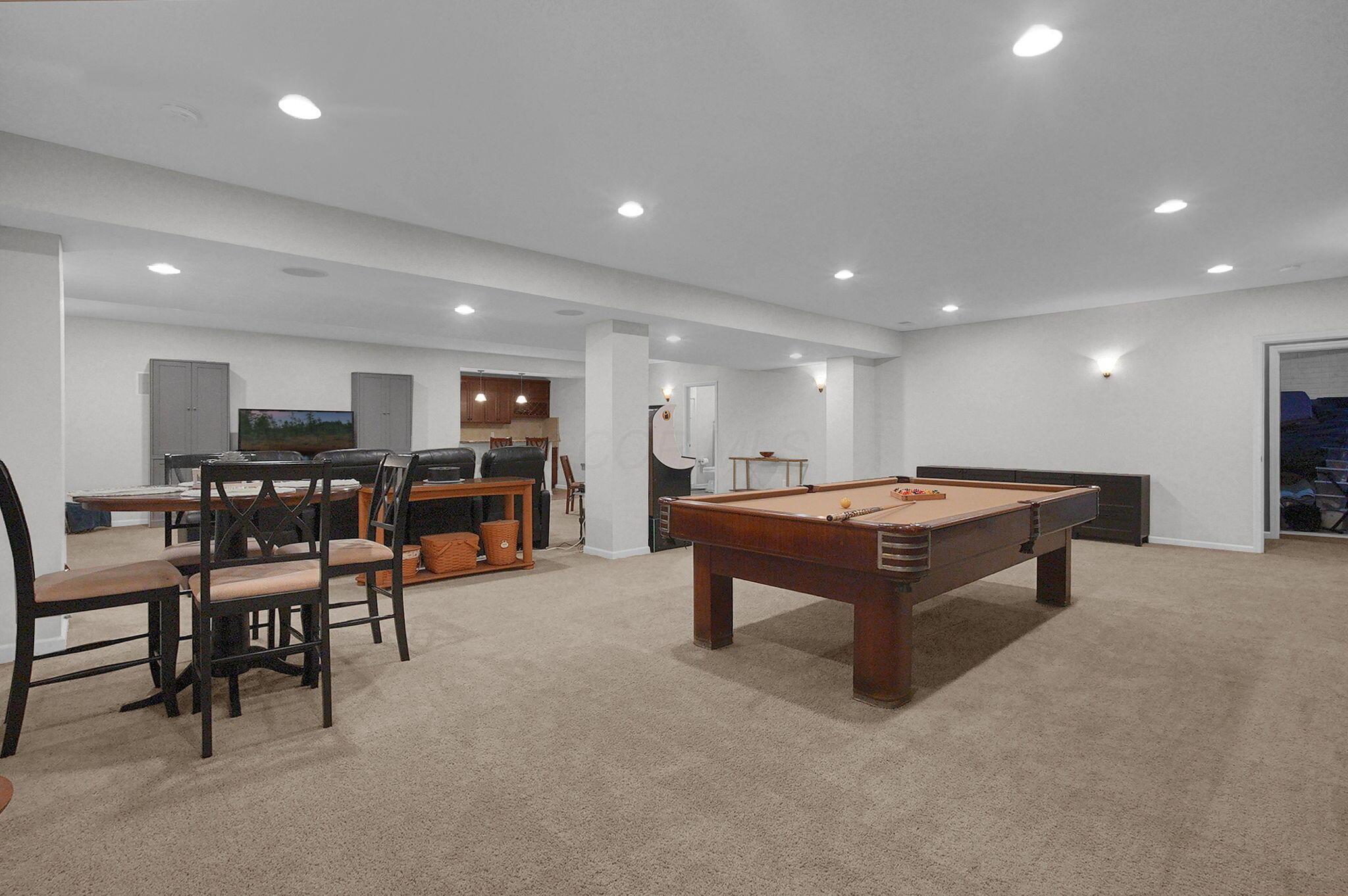 6428 Fox Hollow Drive