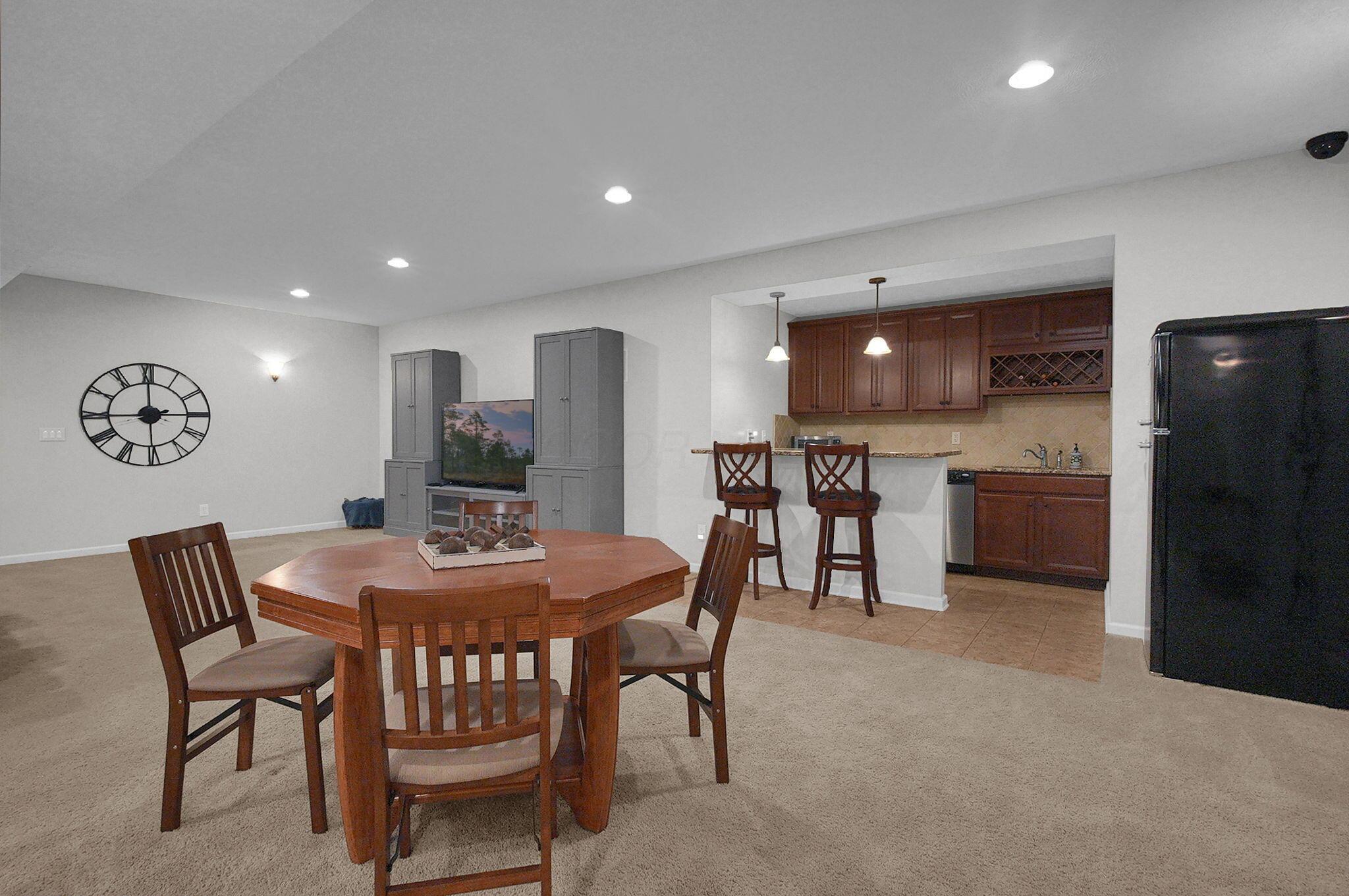 6428 Fox Hollow Drive