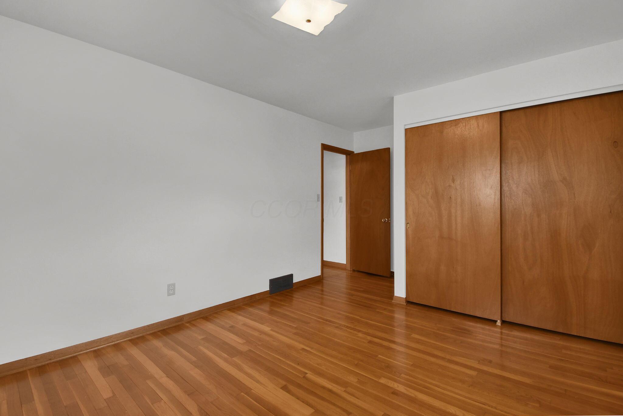 1382 Sherwood Downs E