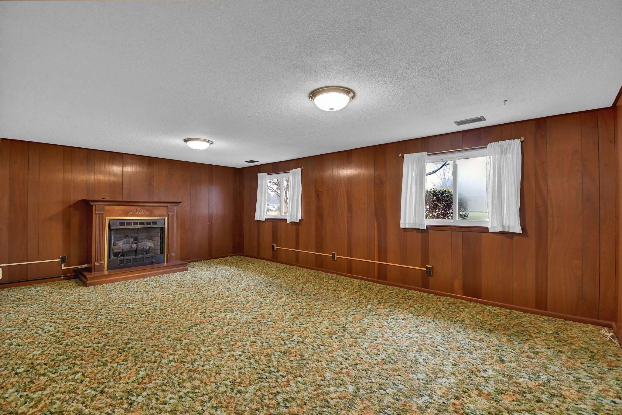 1382 Sherwood Downs E