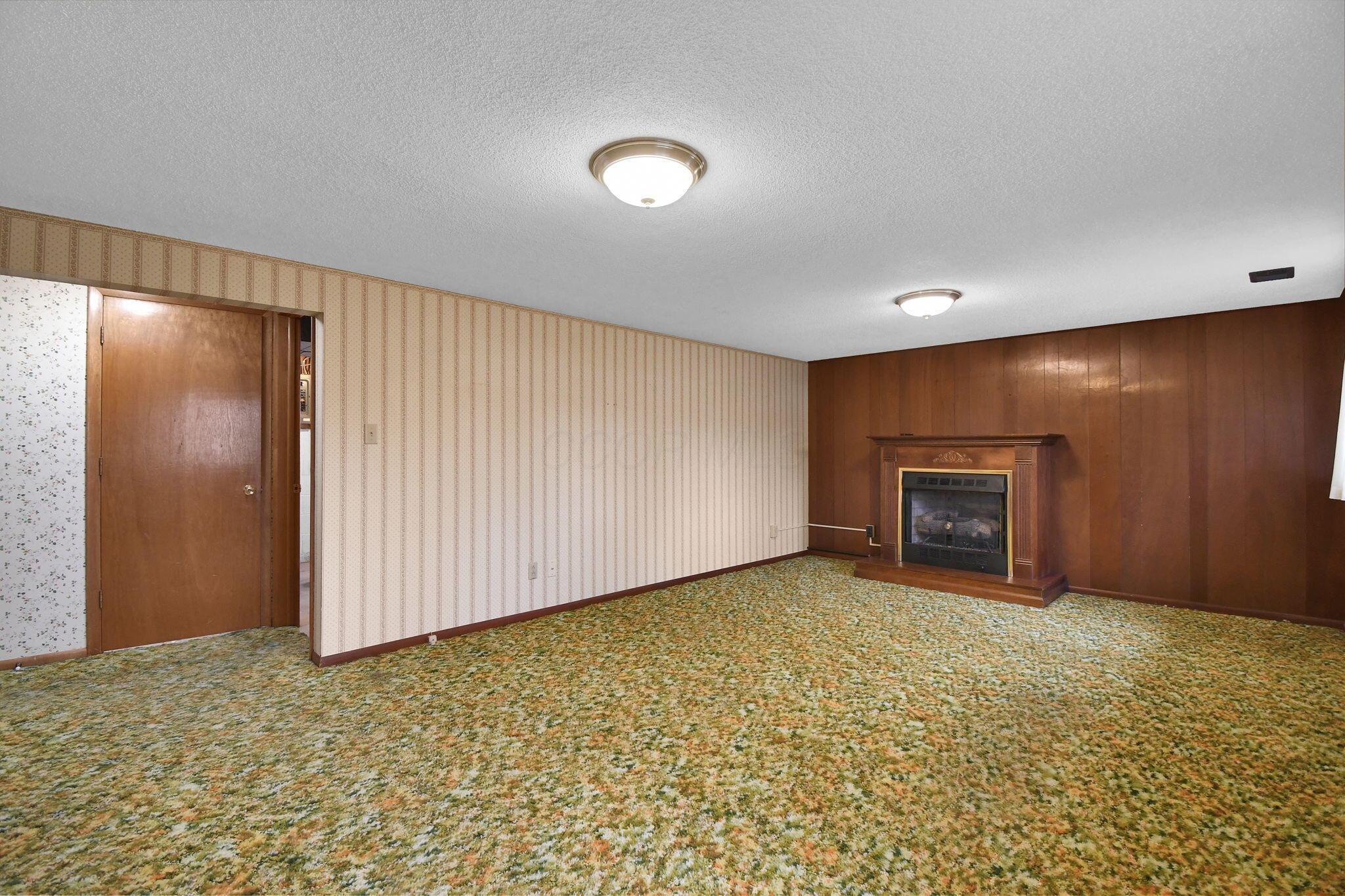 1382 Sherwood Downs E