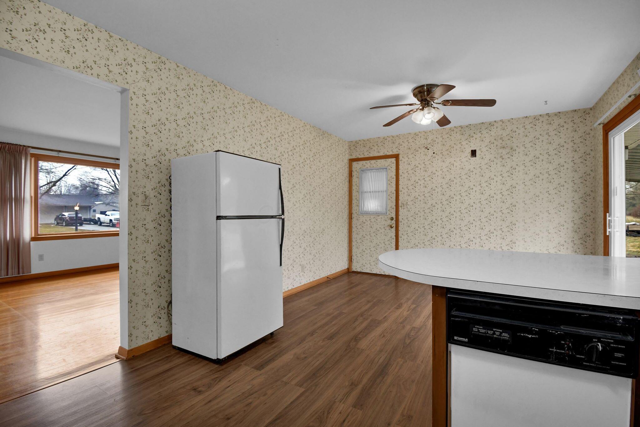 1382 Sherwood Downs E