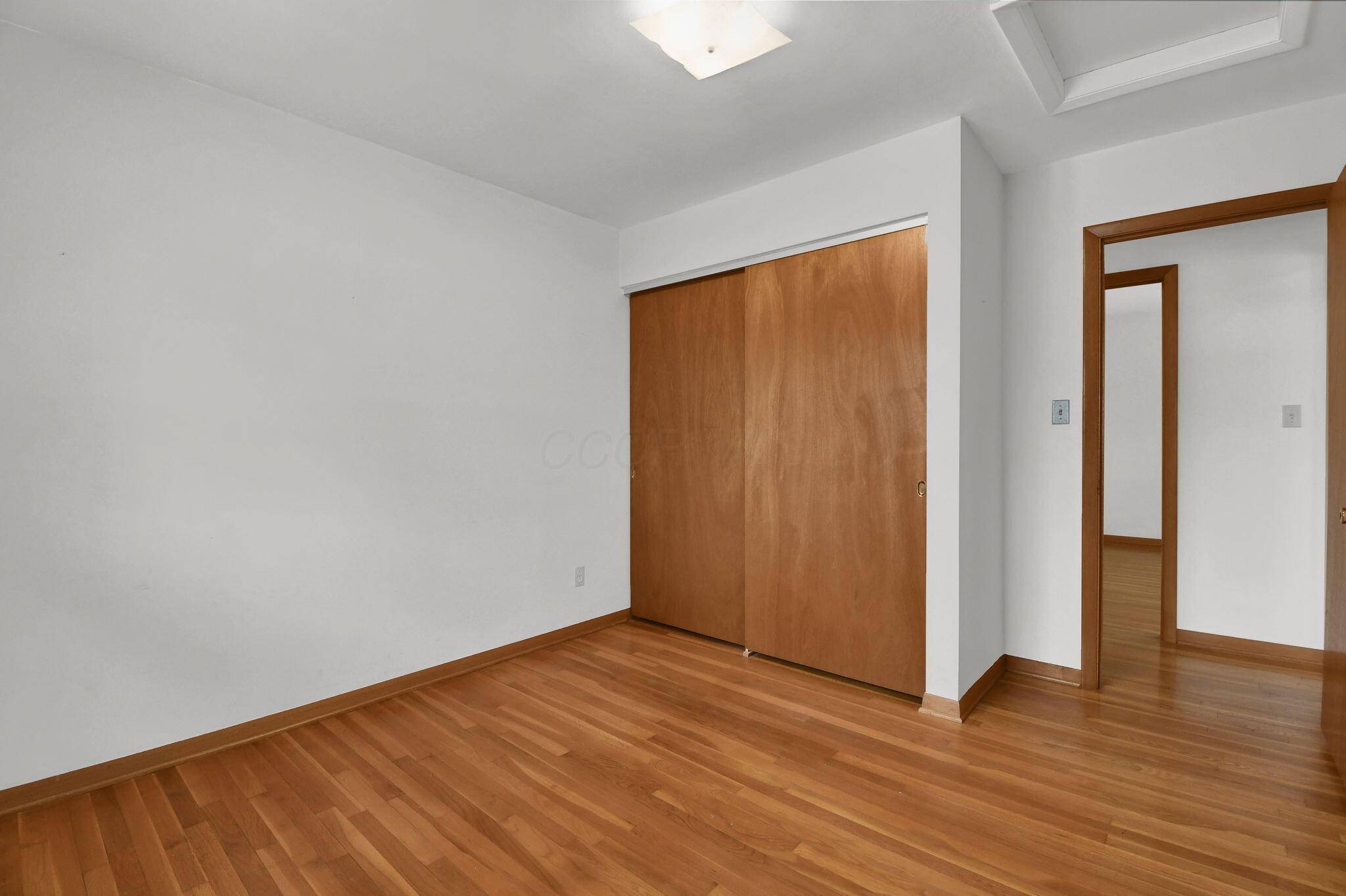 1382 Sherwood Downs E