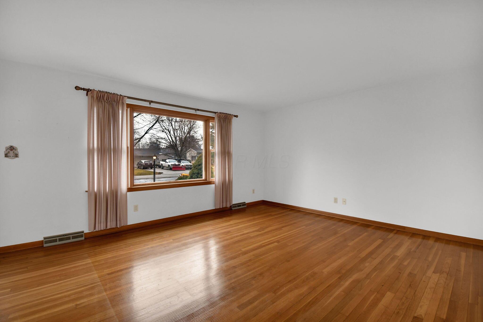 1382 Sherwood Downs E