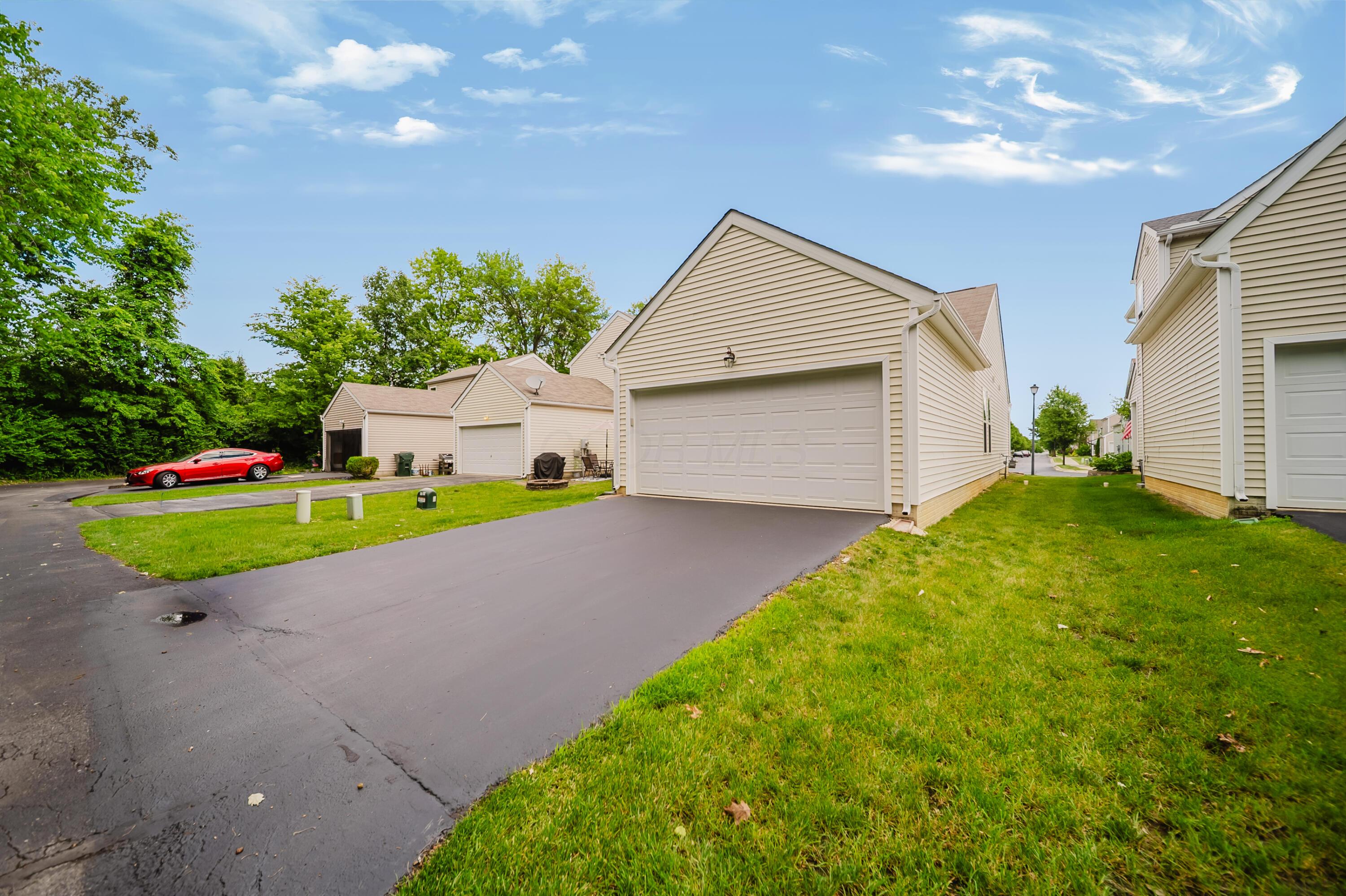 2489 Snowtip Lane