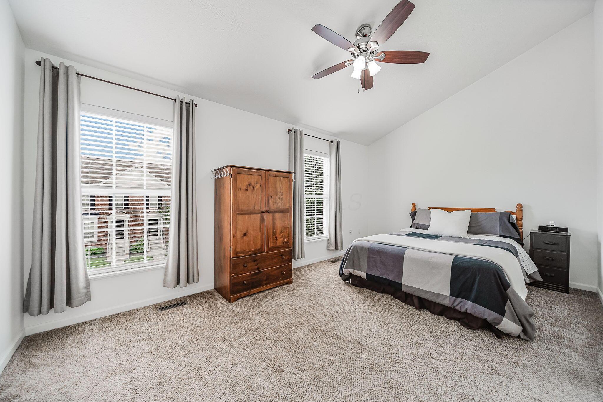 6186 Needletail Road, 66