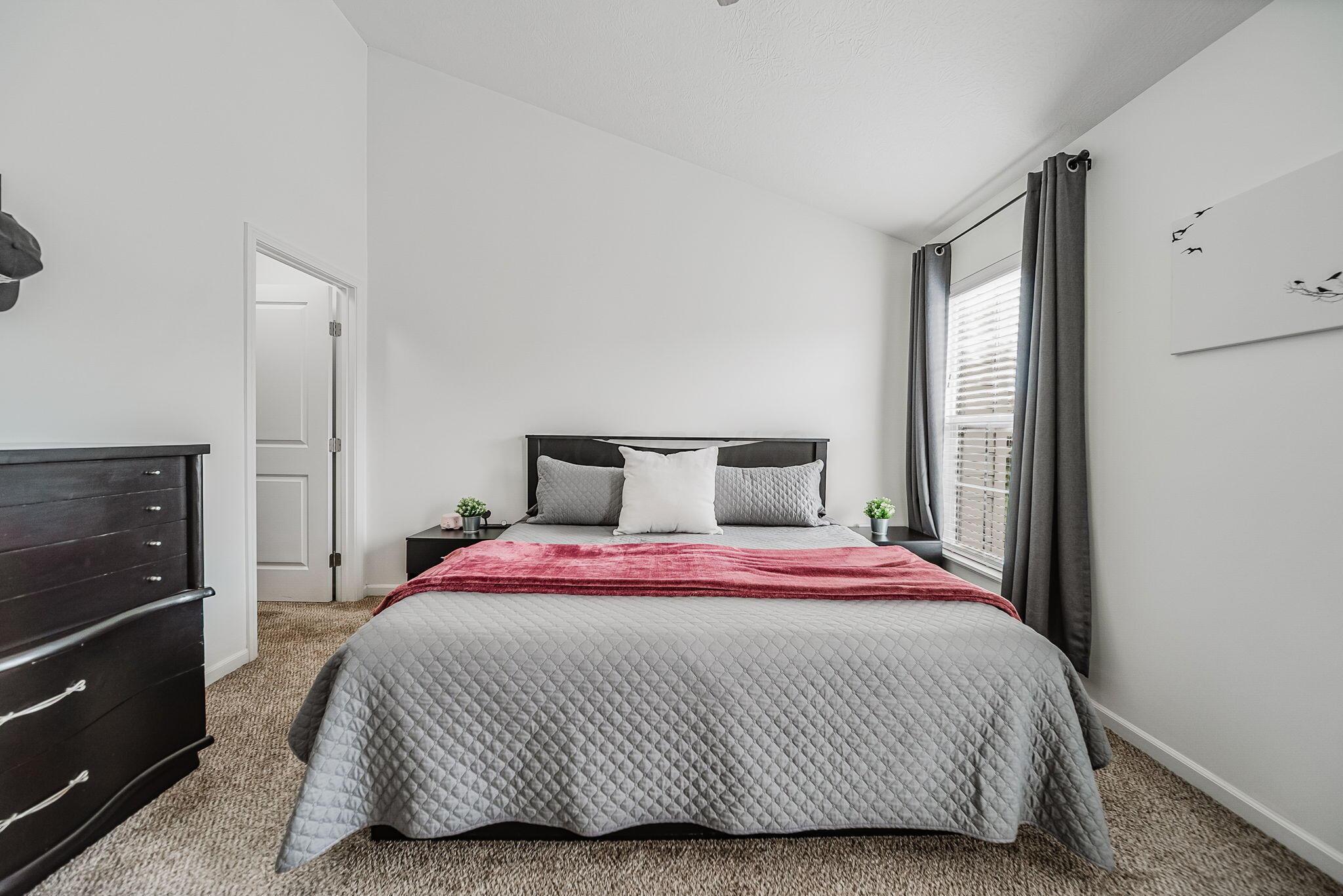6186 Needletail Road, 66