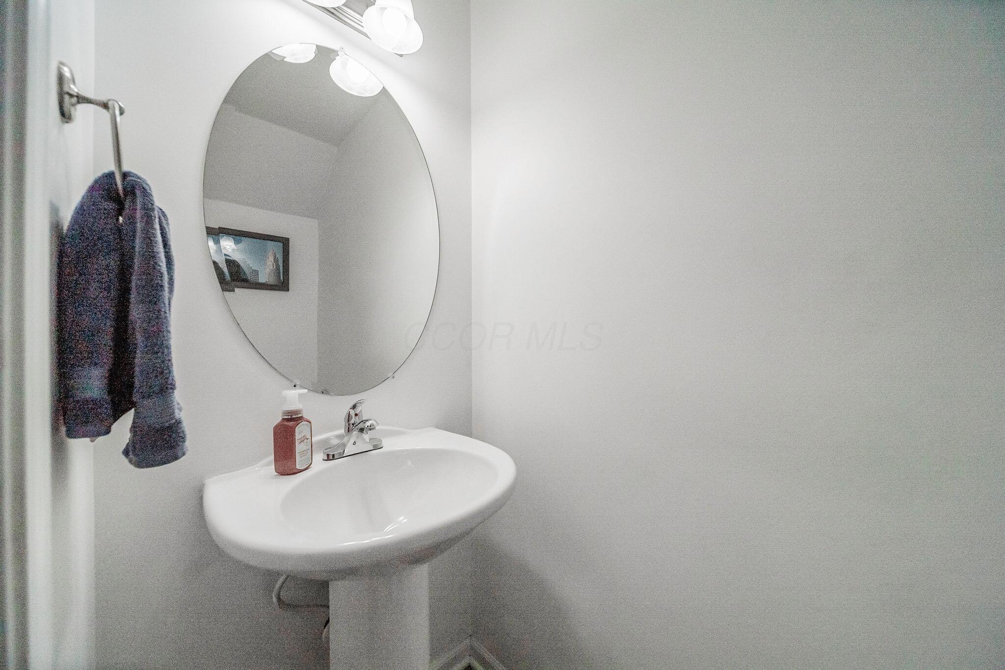6186 Needletail Road, 66