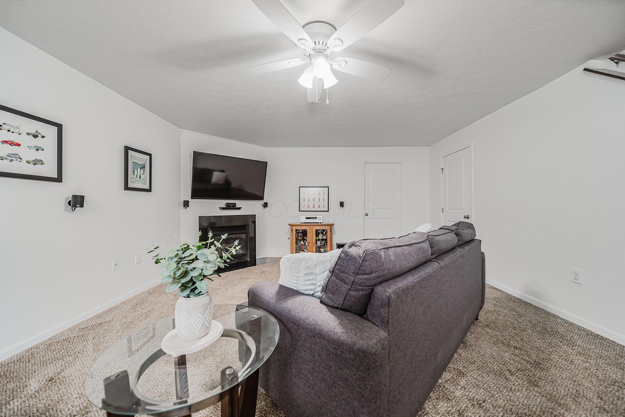 6186 Needletail Road, 66