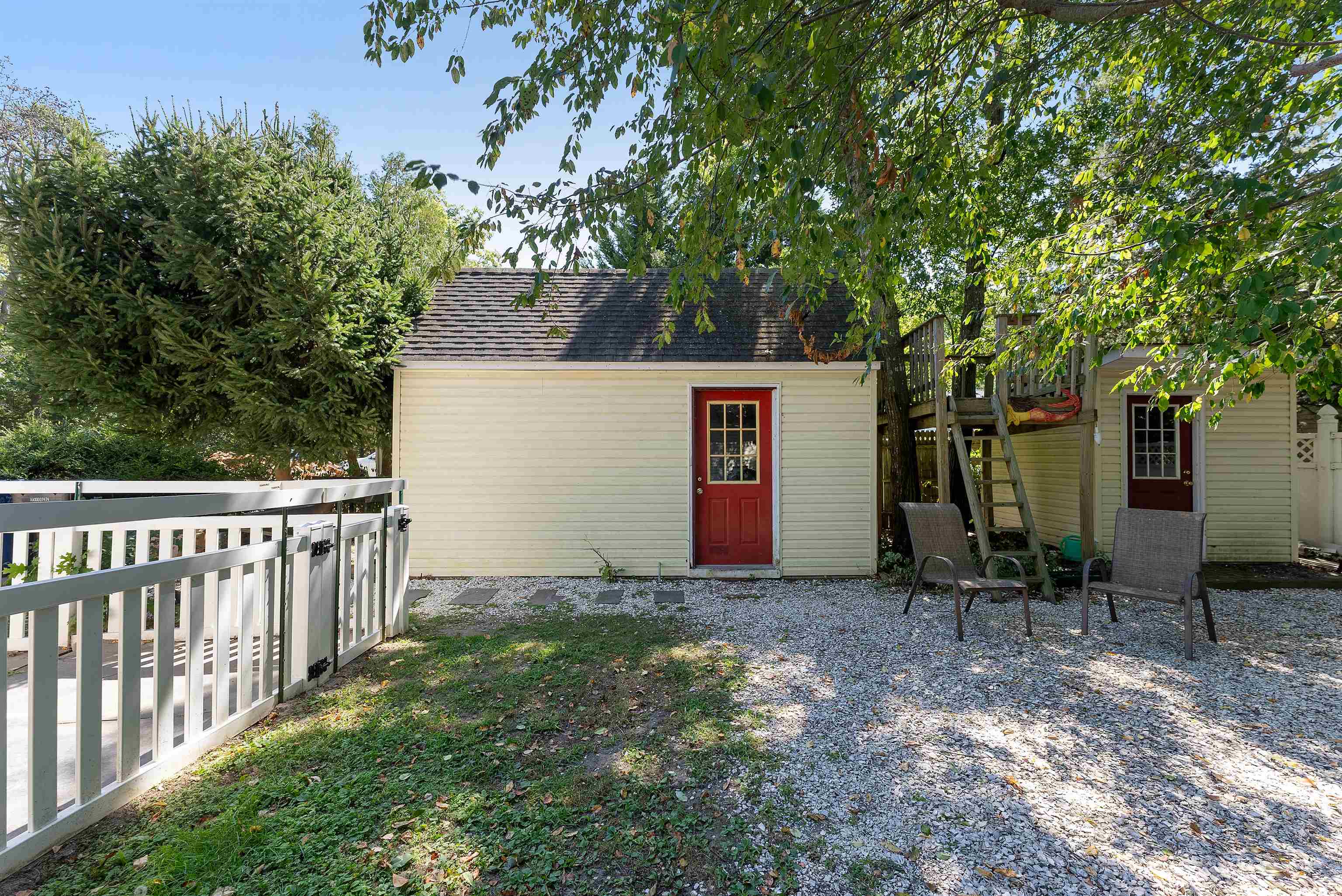 301 Oceanwoods Avenue