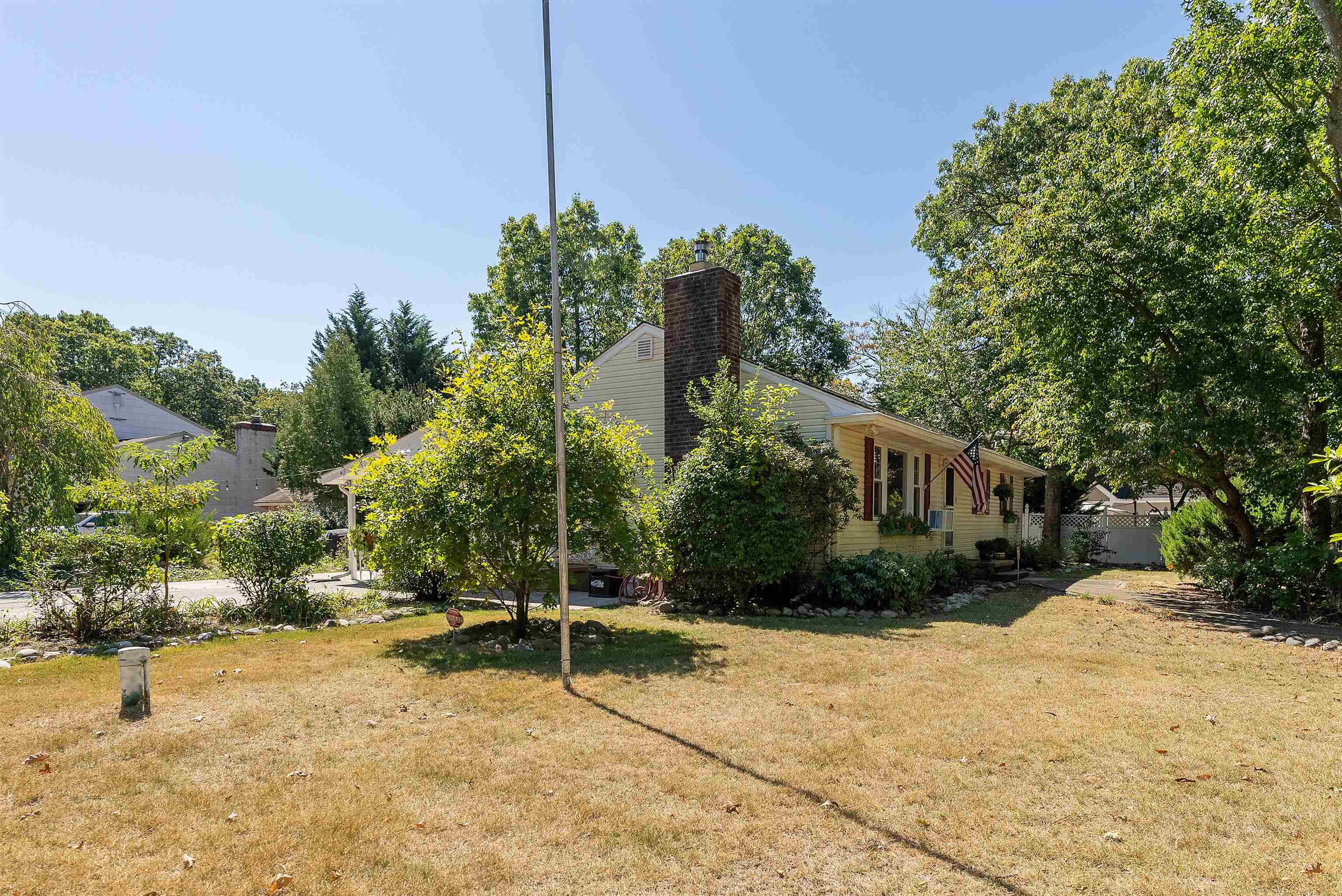 301 Oceanwoods Avenue