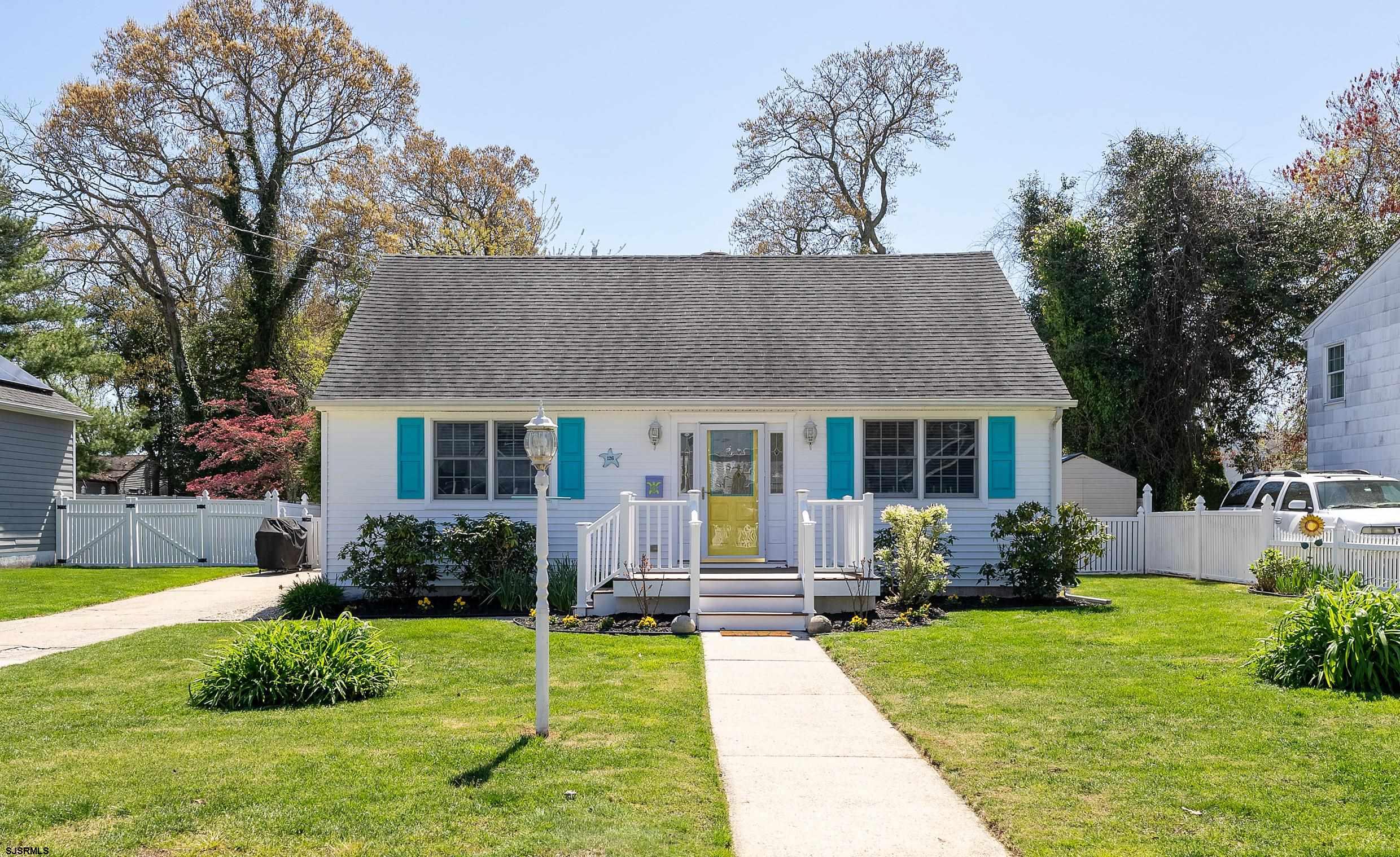 126 E Oakcrest Ave