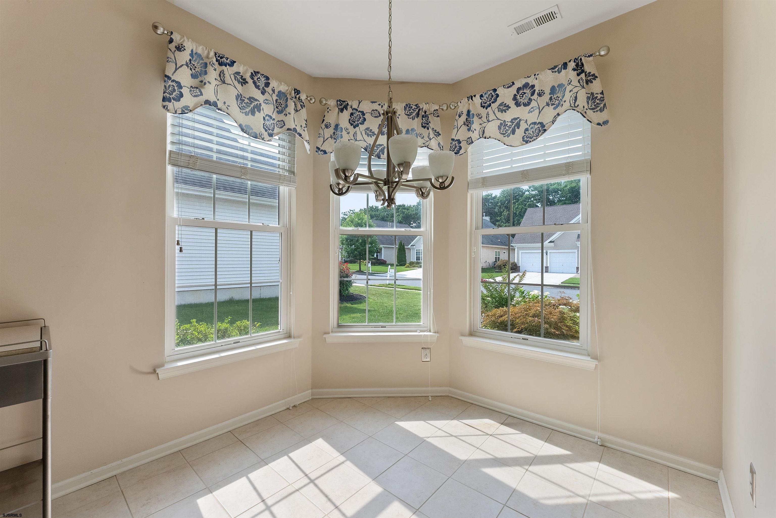 216 Lily Road