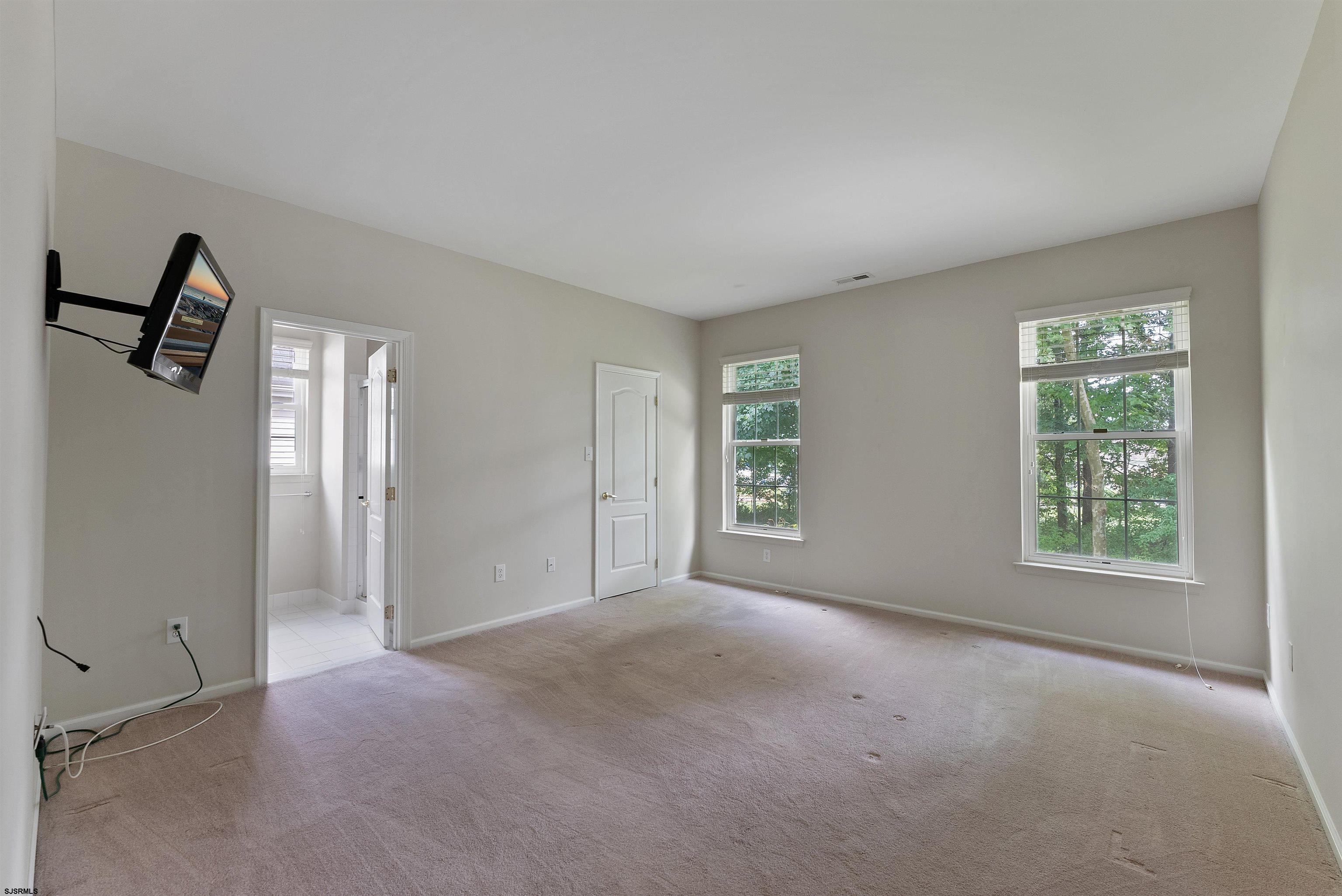 216 Lily Road