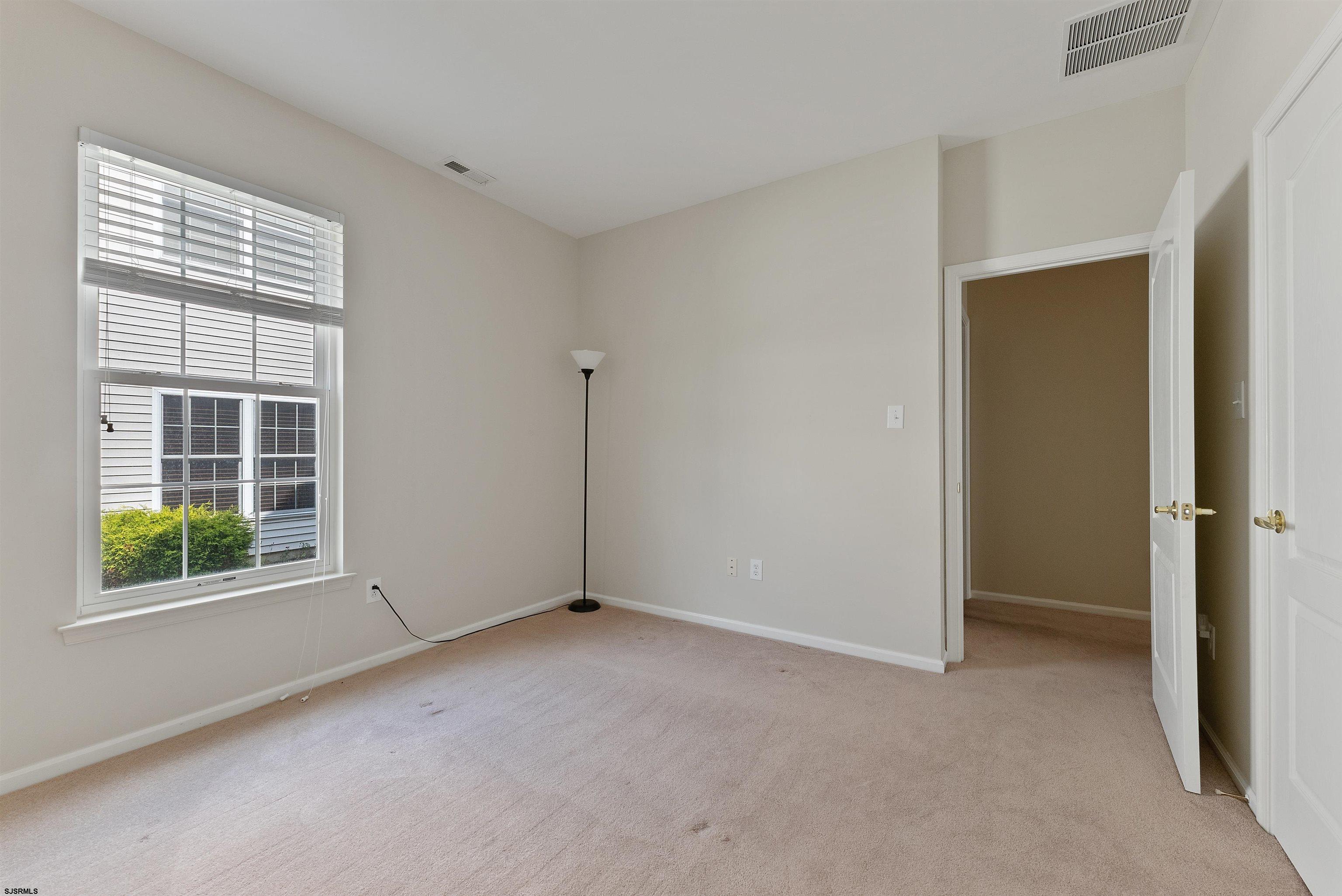 216 Lily Road