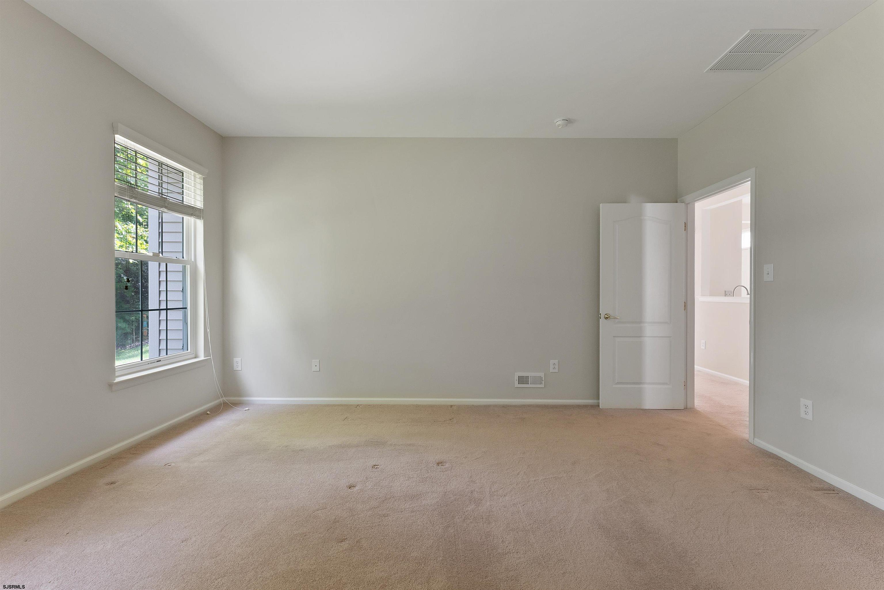 216 Lily Road
