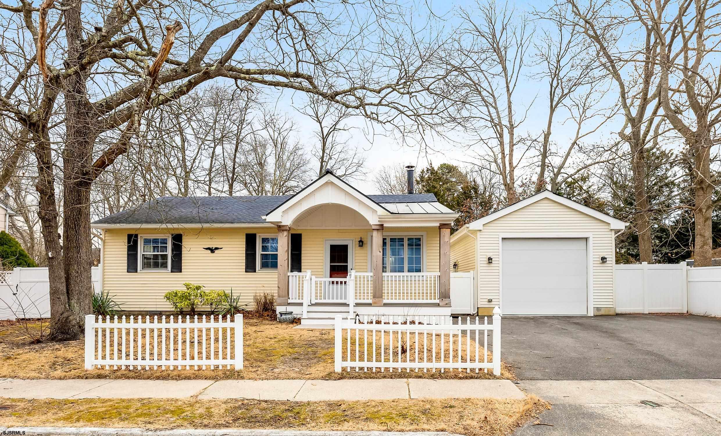 3 Edgewood Dr
